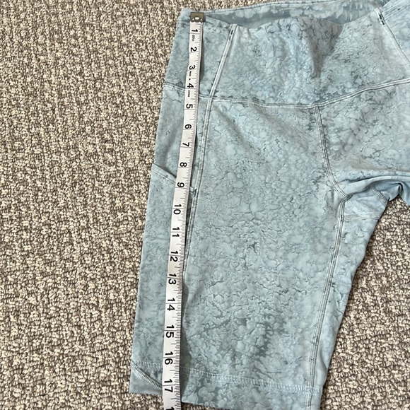 Lululemon Fast and Free Short Blue Denim Color Short Tights Side pockets 8 - Picture 6 of 10